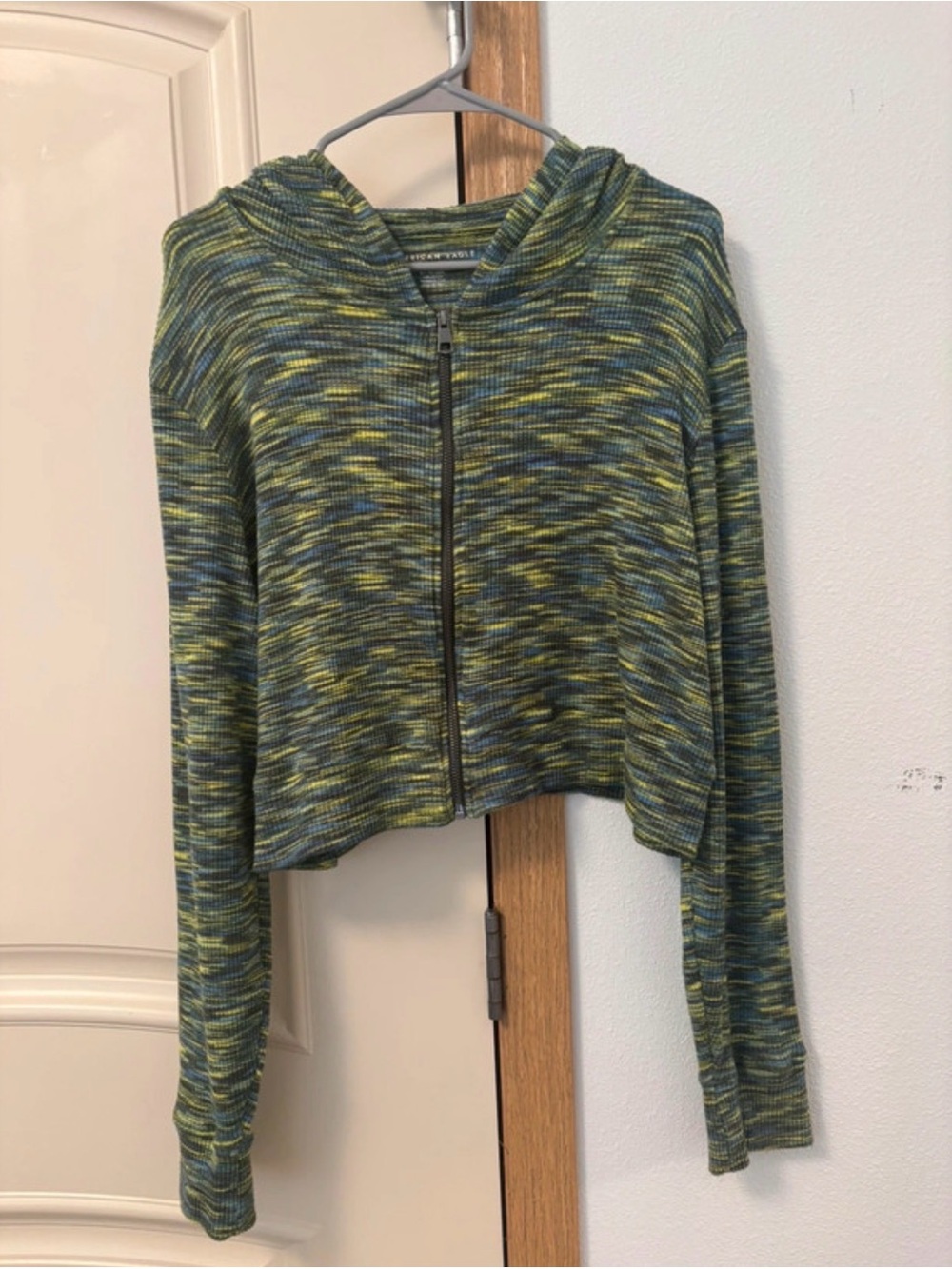 American Eagle Green & Blue Cropped
Zip-Up Hoodie Size XL
